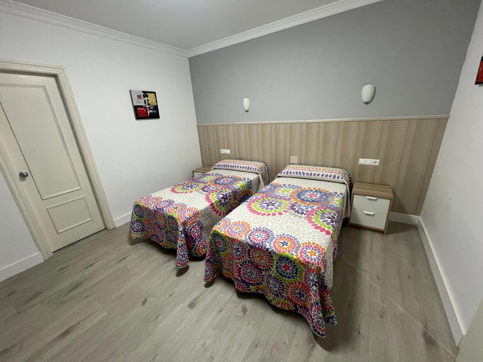 Hotel Dila Велес-Малага Екстер'єр фото