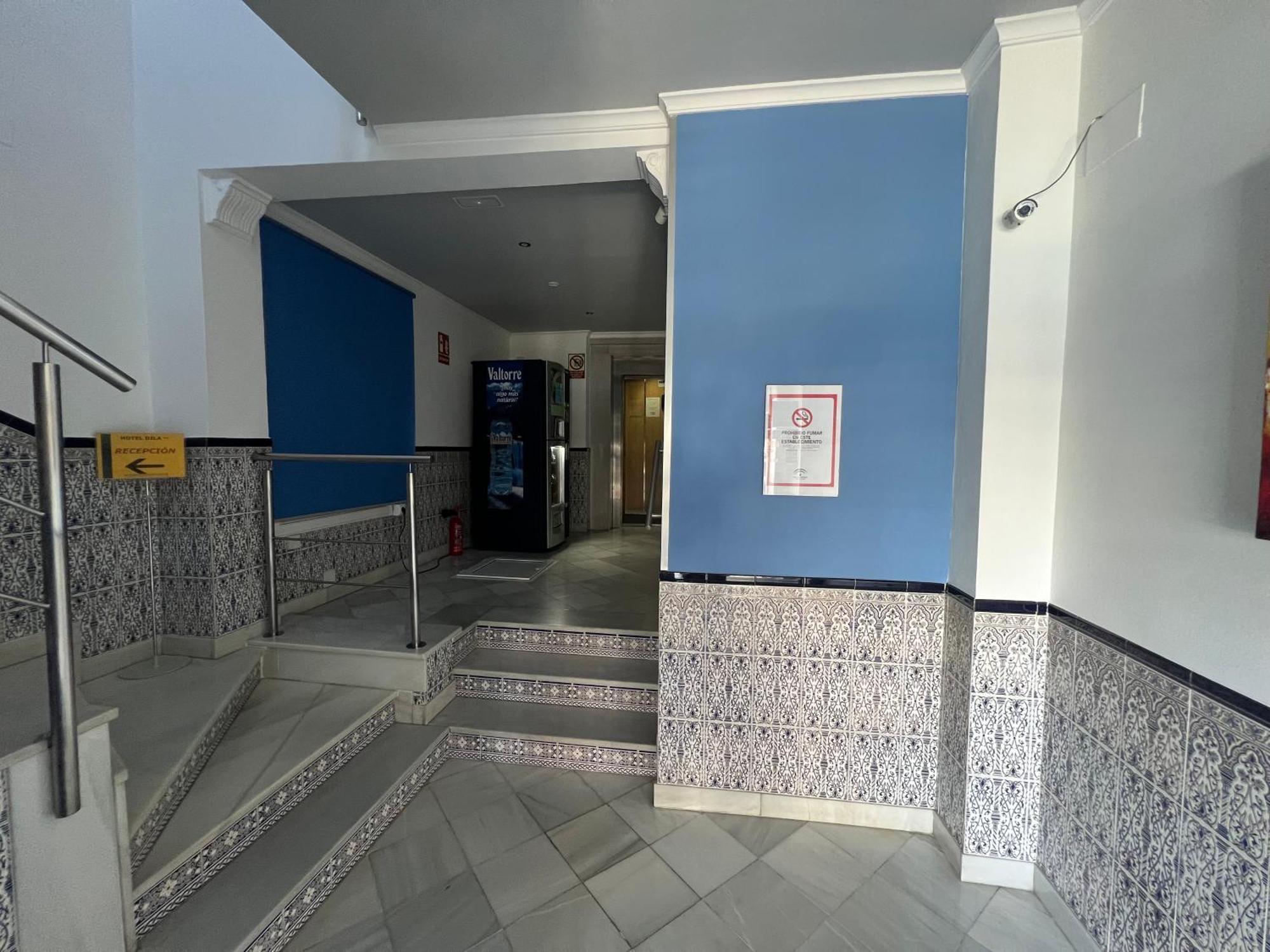 Hotel Dila Велес-Малага Екстер'єр фото